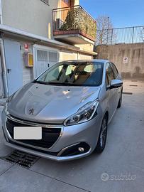 Peugeot 208 1.6 (75Cv)