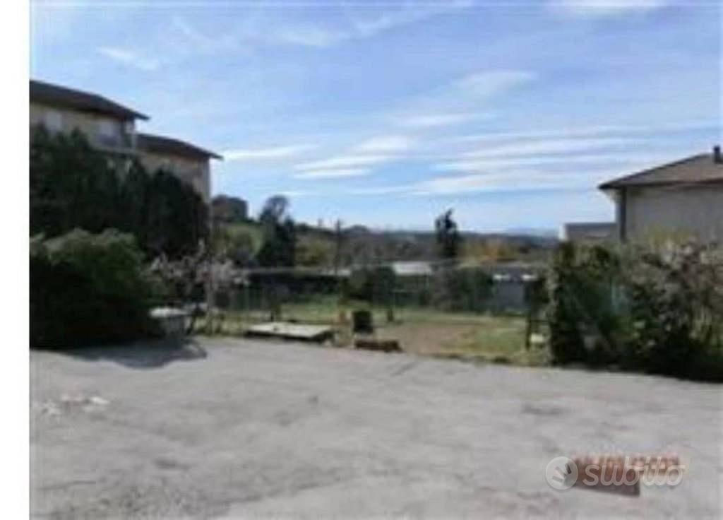 Immobile in asta di 1395 m² a Torre San Patrizio - Vista 3