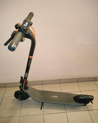 monopattino Segway-Ninebot E2 Plus E II