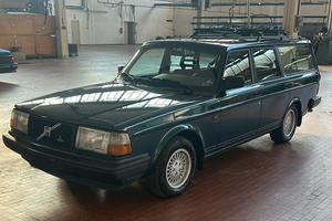 Volvo 245 SUPERPOLAR