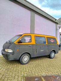 Kia Pregio 2005 brandizzato BEAR