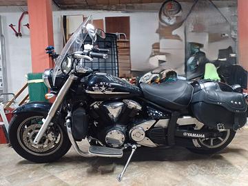 YAMAHA XVS 1300 Midnight Star