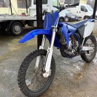 Yamaha YZ 250 F Moto Cross