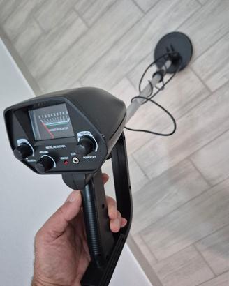 METAL DETECTOR