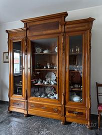 Vetrina classica d'epoca