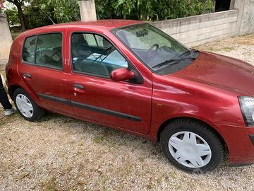 Renault Clio 1.2 (adatta per neopatentati)