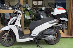 Kymco People 300 senza busta paga a 50€ al mese !
