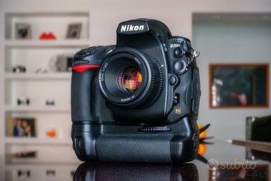 Nikon D700 + ob. Nikkor 50mm f/1.8D + battery grip