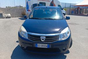 Dacia Sandero blu 1.2 16V benzina, anno 2010