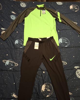 Tuta sportiva training, palestra, calcio. Nike