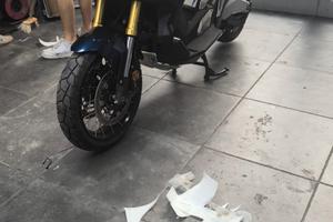 xadv750