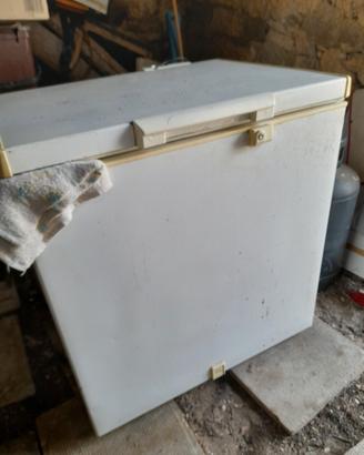  freezer  a pozzeto 