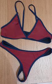 Bikini bordeaux