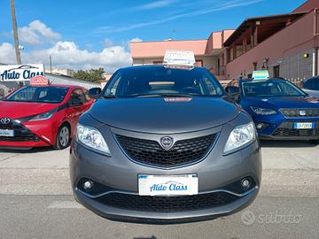 Lancia Ypsilon 1.2 69 CV 5 porte GPL Ecochic Plati