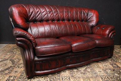 Divano Chesterfield bergere 3 posti pelle bordeaux