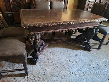 Mobili antichi di pregio