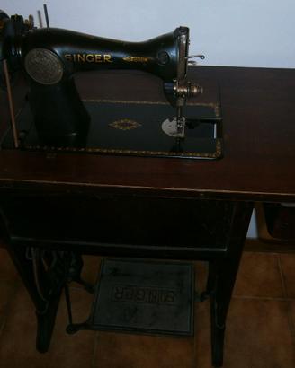 Macchina da cucire Singer epoca