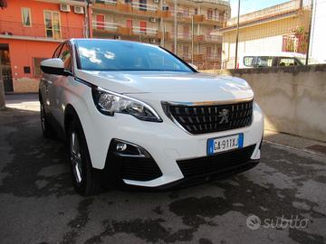 Peugeot 3008 BlueHDi 130 S&S Business