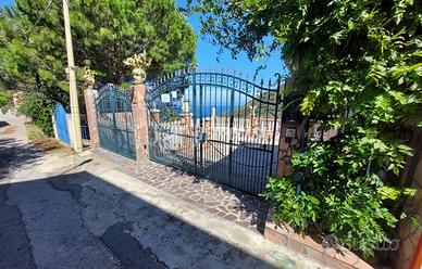 VILLA A SCHIERA CON VISTA PANORAMICA A GIOIOSA MAR