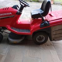 trattorino tagliaerba