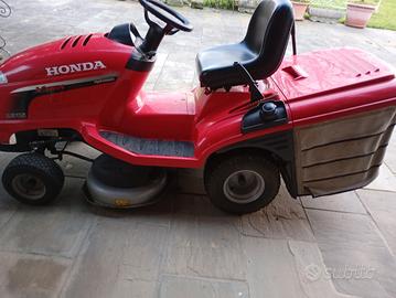 trattorino tagliaerba