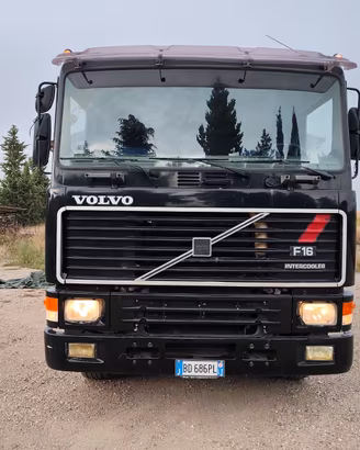 Volvo f16 trilaterale