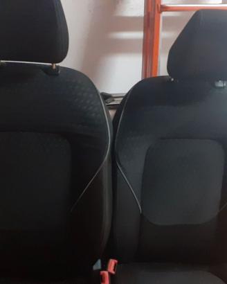 sedili anteriori fiesta mk8