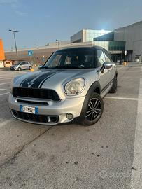 Mini Countryman Cooper SD 2.0 ALL4 neopatentati