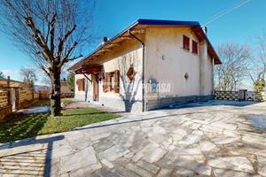 Casa indipendente a Guiglia Via Costa 4 locali