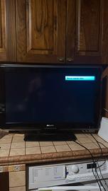 TV Phillips 32’’ Full HD funzionante + telecomando