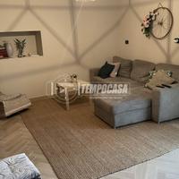 Stabile - Palazzo a Casalnuovo di Napoli 6 locali