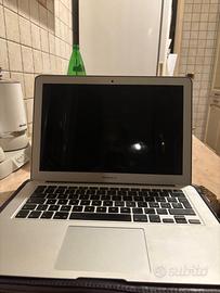 MacBook Air 13" (2017)