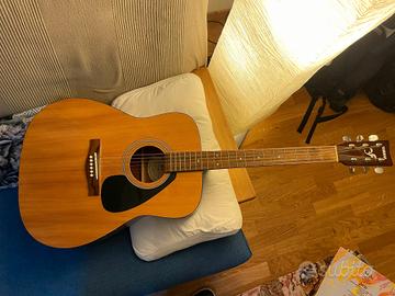 chitarra acustica Yamaha f-310