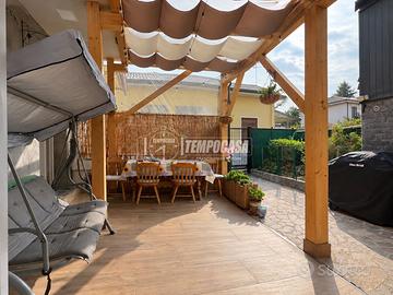 Trilocale con ampio spazio esterno privato!