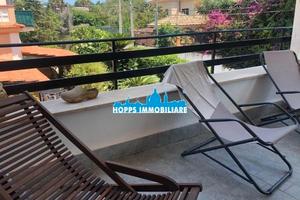 2 vani: partanna mondello via flora via pazienza