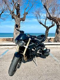 Triumph Street Triple 675 09