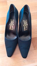 Décolleté nere Ferragamo nr 39 tacco 7 cm