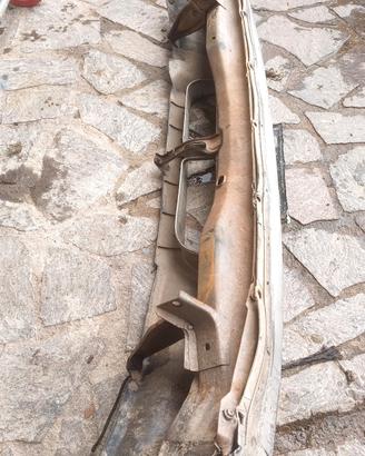 paraurti +staffa Suzuki vitara 1998