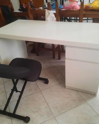 SEDIA/SGABELLO ERGONOMICO