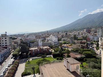 3 LOCALI A SANT'ANASTASIA