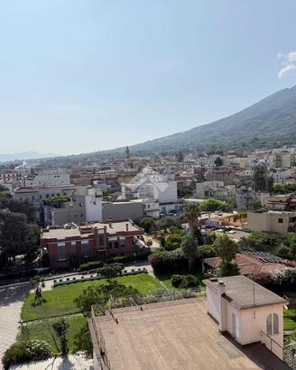 3 LOCALI A SANT'ANASTASIA
