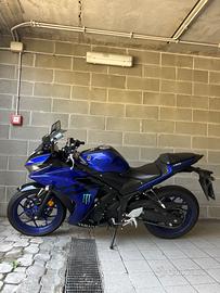 Yamaha r3 2018