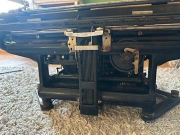 Macchina da Scrivere Continental