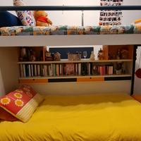 Cameretta con letto a castello