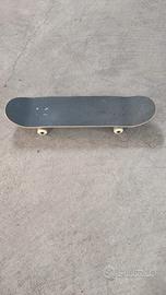 skateboard  della decathlon 