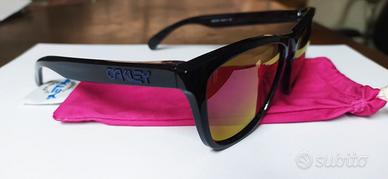 Occhiali da sole Oakley Frogskins 9013-09 Polarizz