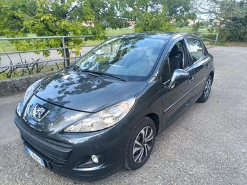Peugeot 207 POCHI KM!!!