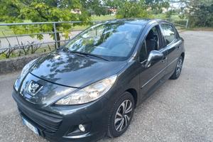 Peugeot 207 POCHI KM!!!