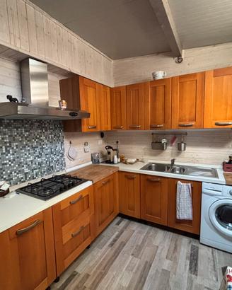 Cucina angolare. Buone  condizioni. € 300,00