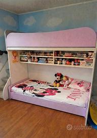 Letto a soppalco con scala contenitore